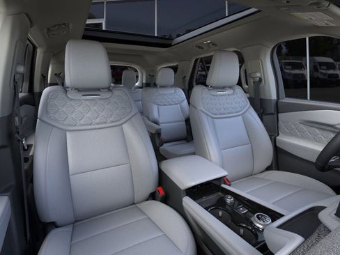 New 2026 Ford Explorer Platinum image 10