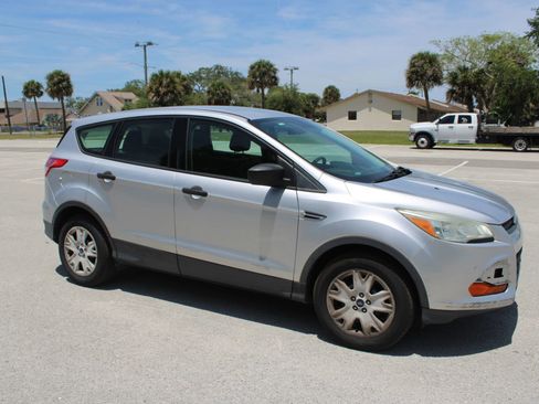 Used 2016 Ford Escape S FWD image 18