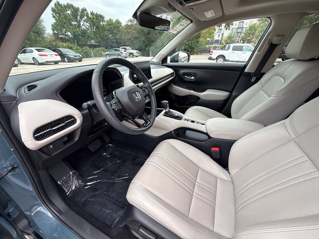 Used 2024 Honda HR-V EX-L image 10
