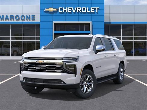 New 2025 Chevrolet Suburban Premier image 6