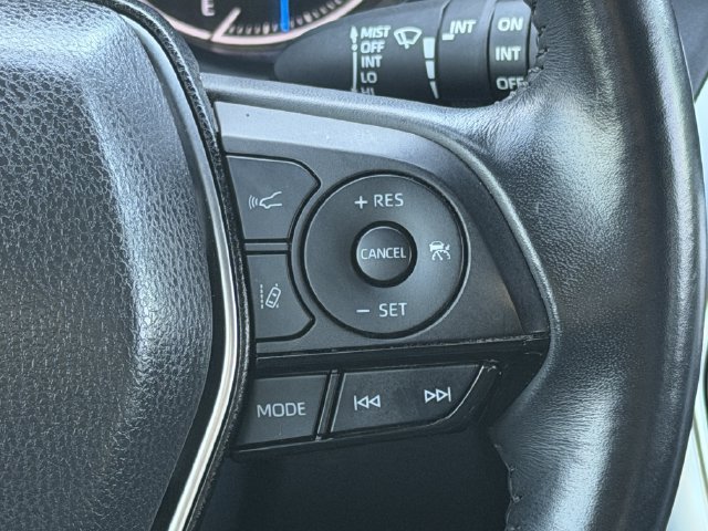 Used 2024 Toyota Venza XLE AWD/4WD image 14