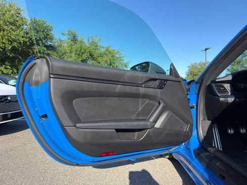 Used 2026 Porsche 911 Carrera RWD image 11