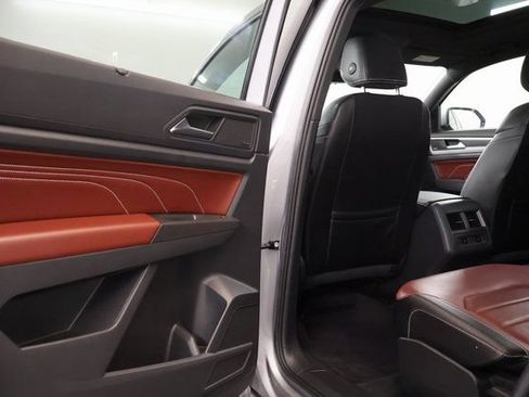 Used 2023 Volkswagen Atlas Cross Sport SEL Premium R-Line AWD/4WD image 27