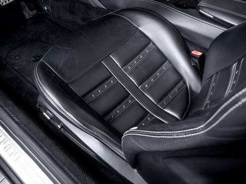 Used 2016 Ferrari California T image 24