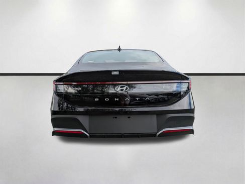 New 2026 Hyundai Sonata SE FWD image 6