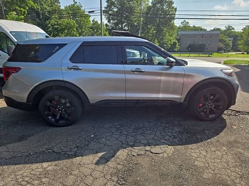 Used 2022 Ford Explorer ST w/ Equipment Group 401A AWD/4WD image 8