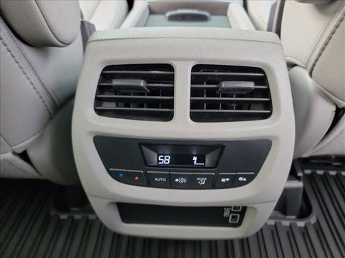 Used 2022 Honda Pilot Special Edition image 18