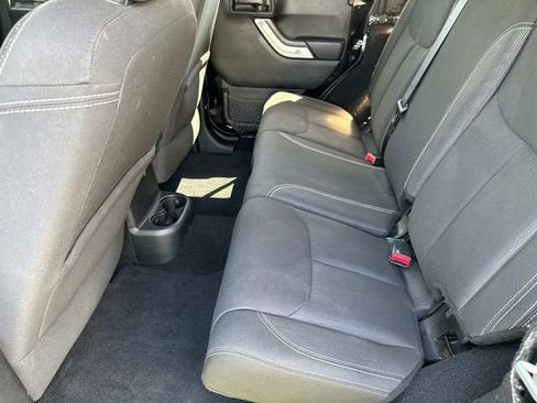 Used 2017 Jeep Wrangler Unlimited Sahara w/ Dual Top Group image 21