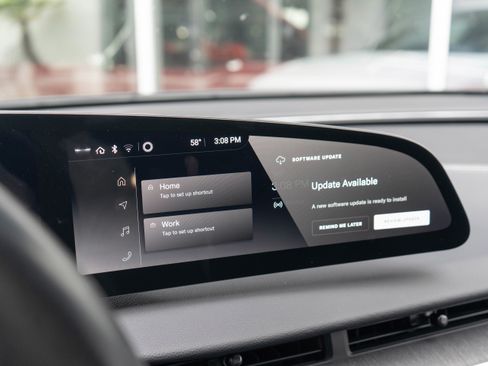 Used 2024 Lucid Air Touring AWD/4WD image 15