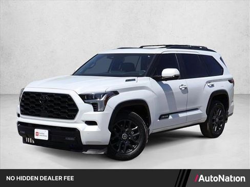 Used 2024 Toyota Sequoia Platinum AWD/4WD image 1