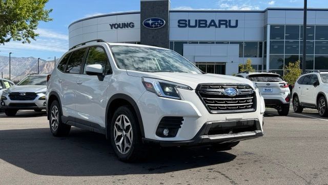 Used 2024 Subaru Forester Premium AWD/4WD image 1