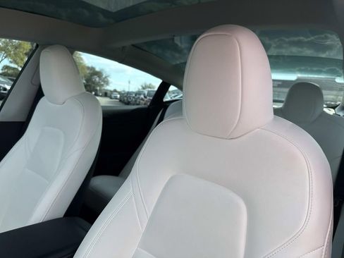 Used 2023 Tesla Model 3 Performance image 23