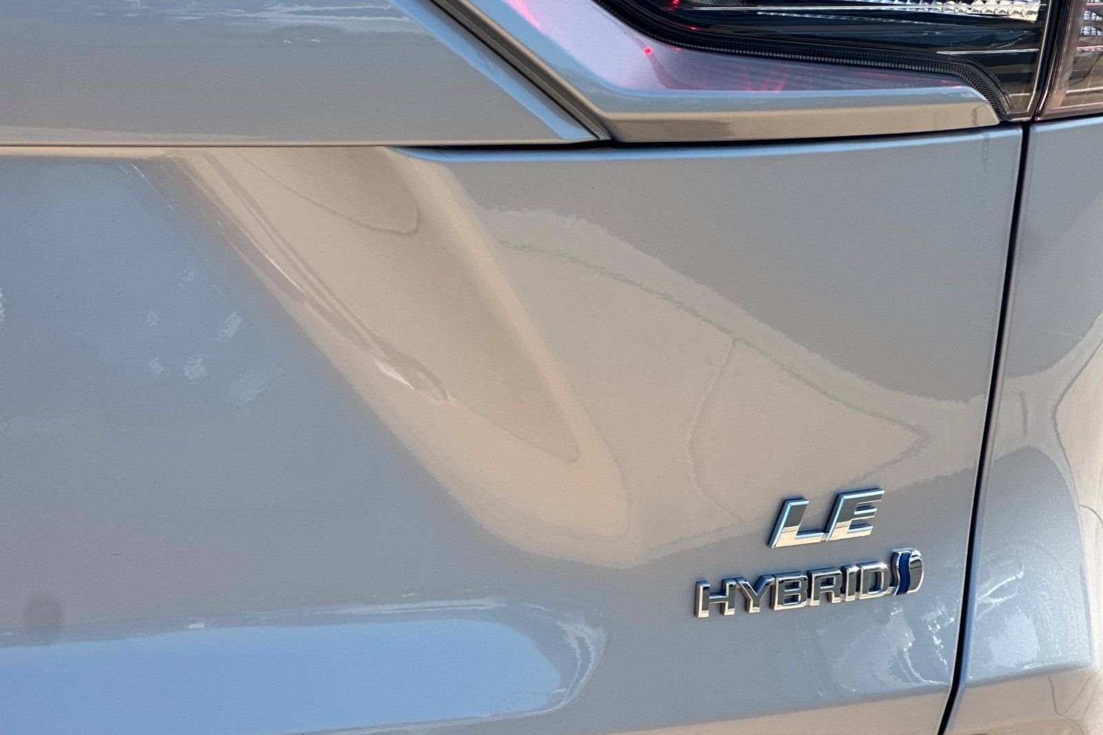 Certified 2023 Toyota RAV4 LE AWD/4WD image 32