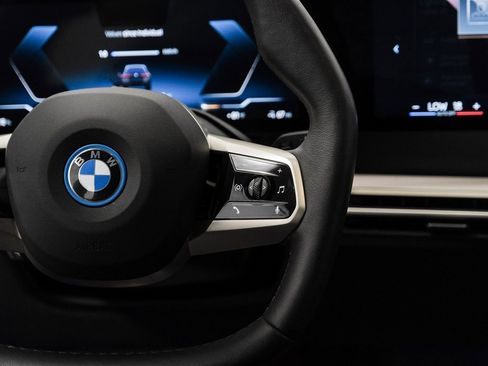 Used 2025 BMW iX xDrive50 image 24