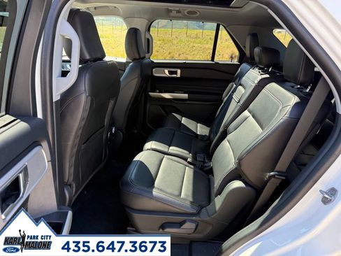 Used 2022 Ford Explorer Limited w/ Equipment Group 301A AWD/4WD image 25