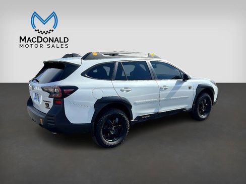 Used 2022 Subaru Outback Wilderness w/ Wilderness Package image 7