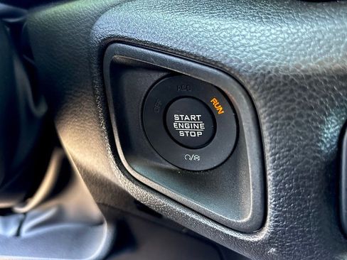 Used 2024 Jeep Wrangler Unlimited Sport AWD/4WD image 18