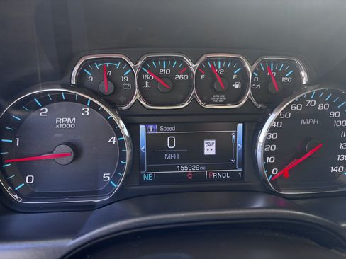 Used 2018 GMC Sierra 2500 SLT w/ Duramax Plus Package AWD/4WD image 15