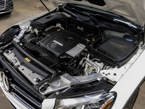 Used 2019 Mercedes-Benz GLC 300 image 60
