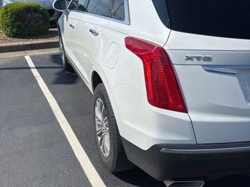 Used 2019 Cadillac XT5 Luxury FWD image 3