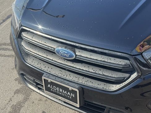 Used 2019 Ford Escape S image 8