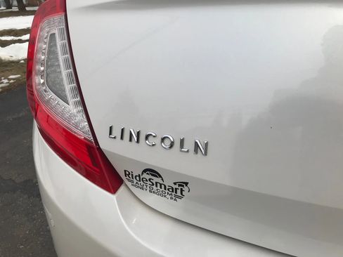 Used 2014 Lincoln MKS Sedan 4D w/ Equipment Group 101A image 43