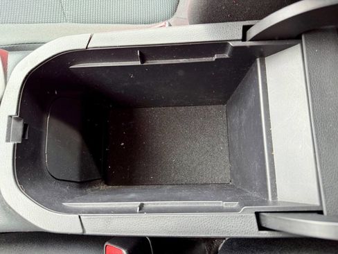 Used 2020 Toyota RAV4 LE AWD/4WD image 78