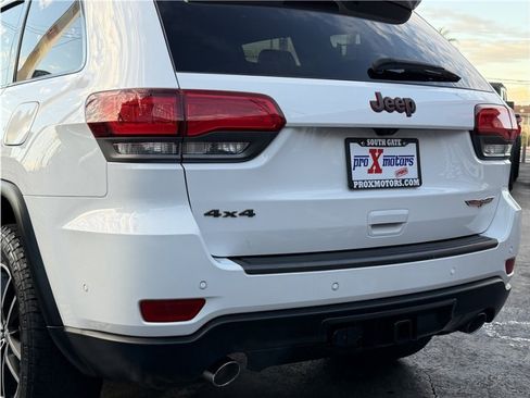 Used 2017 Jeep Grand Cherokee Trailhawk w/ Trailhawk Luxury Group image 49