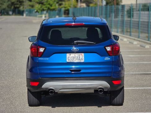Used 2019 Ford Escape SE image 8