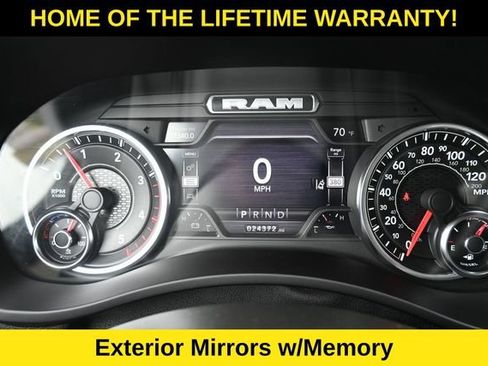 Used 2022 RAM 3500 Laramie RWD image 29