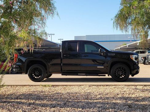 Used 2022 GMC Sierra 1500 Elevation RWD image 9