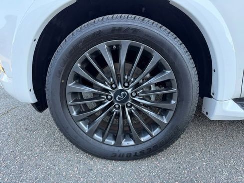 Certified 2024 INFINITI QX80 Sensory w/ Cargo Package image 9