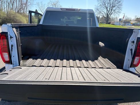 Used 2023 GMC Sierra 1500 Pro w/ Pro Value Package AWD/4WD image 28
