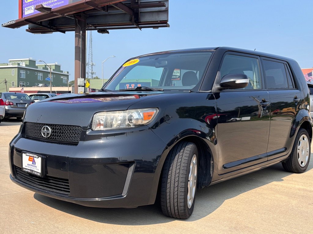 Used 2009 Scion xB FWD image 1