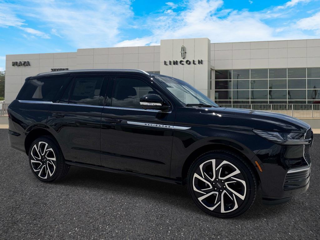 New 2026 Lincoln Navigator Reserve AWD/4WD image 1