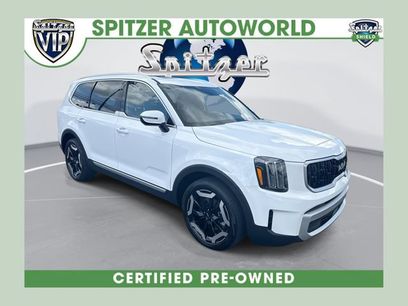 Used 2024 Kia Telluride EX w/ EX Captain's Chair Package