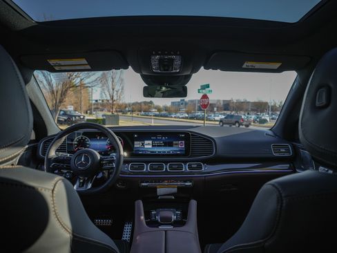 New 2026 Mercedes-Benz GLE 53 AMG 4MATIC Coupe image 17