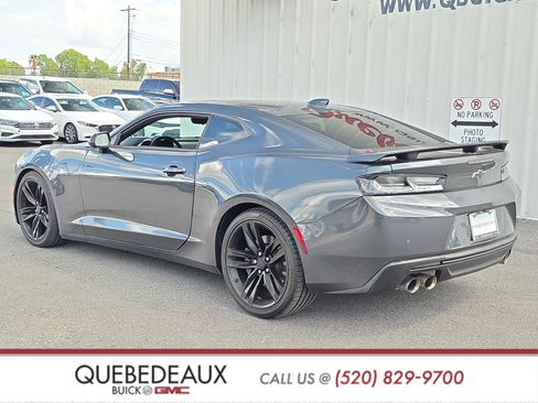 Used 2018 Chevrolet Camaro SS RWD image 5
