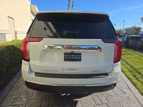 Used 2023 GMC Yukon SLT image 4