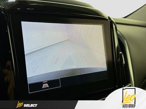 Used 2023 Chevrolet Traverse LT FWD image 13
