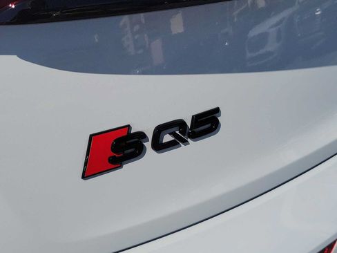 Certified 2025 Audi SQ5 Premium Plus AWD/4WD image 11