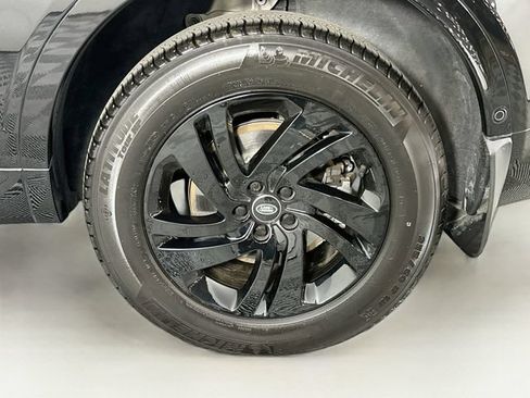 Used 2025 Land Rover Discovery Sport S AWD/4WD image 31