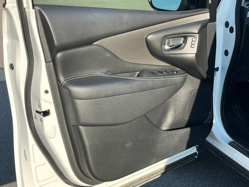 Used 2020 Nissan Murano SL w/ Moonroof Package image 31