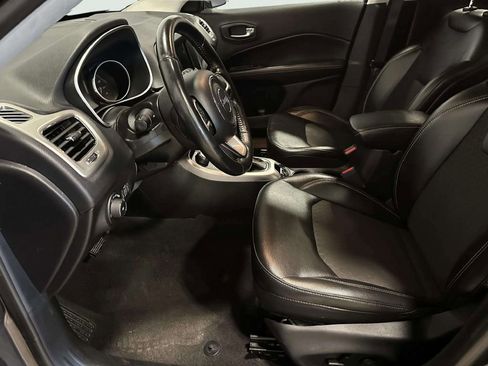 Used 2020 Jeep Compass Latitude w/ Popular Equipment Group AWD/4WD image 13