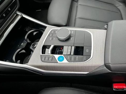 Used 2025 BMW i4 eDrive40 image 26