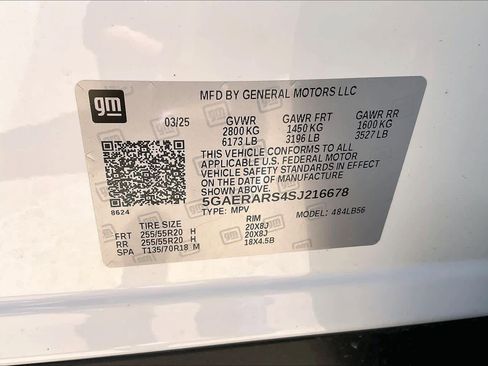 Certified 2025 Buick Enclave Preferred image 33