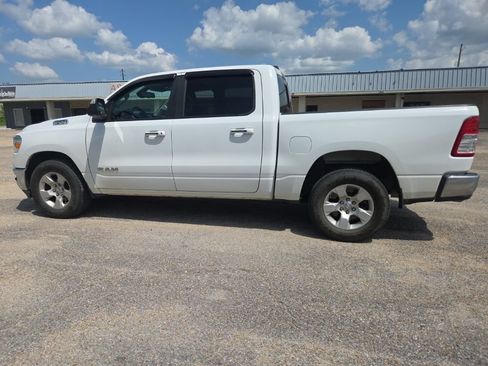 Used 2019 RAM 1500 Big Horn RWD image 7