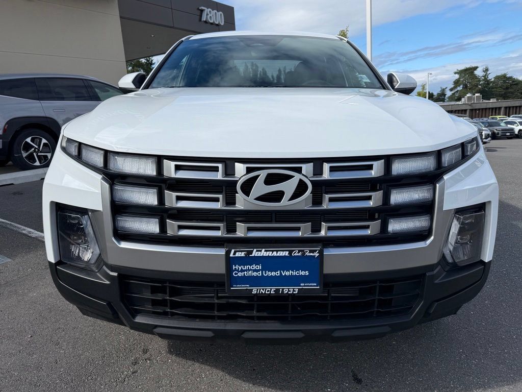 Certified 2025 Hyundai Santa Cruz SE FWD image 8