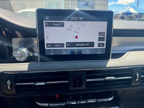 Used 2020 Lincoln Corsair Reserve AWD/4WD image 19
