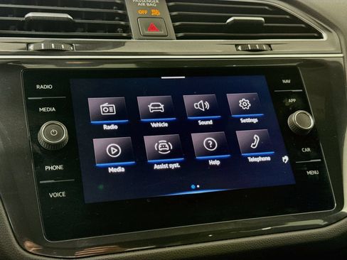 Certified 2022 Volkswagen Tiguan SEL R-Line AWD/4WD image 16
